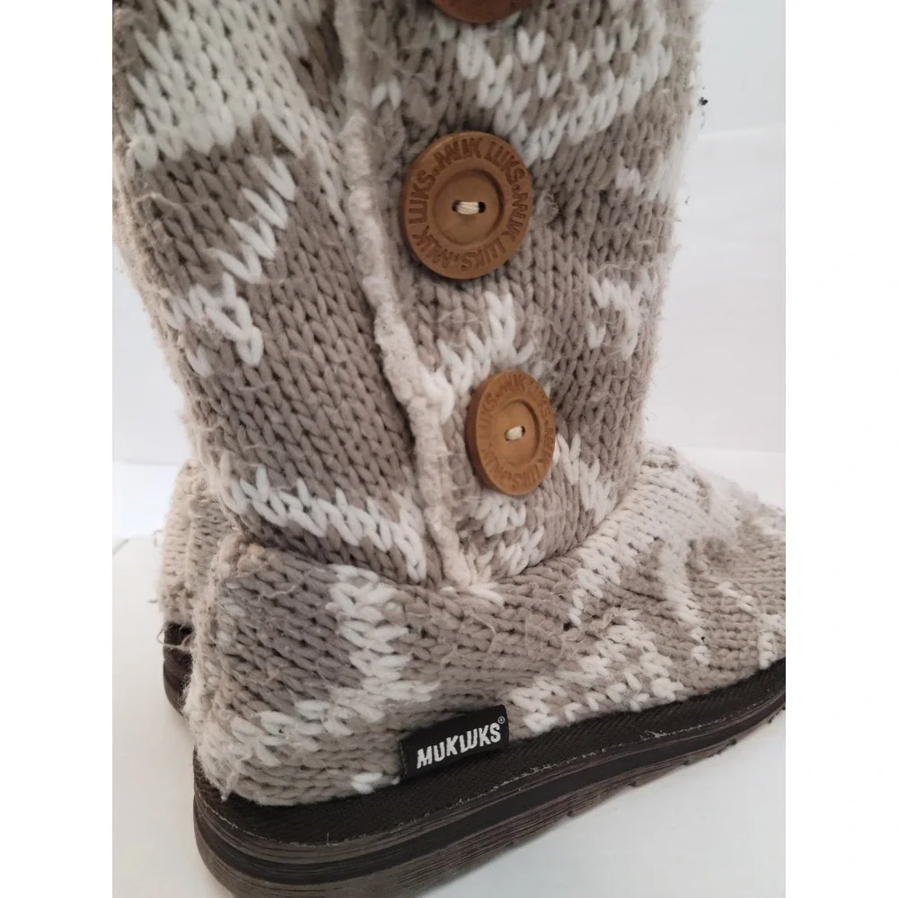 MUK LUKS‎ Knit Boots Women Size 7 Fair Isle Snowflake Taupe Button Tall Sherpa